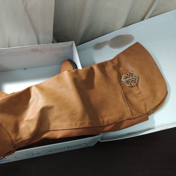 ---. SOLD -- - Picture 3 of 4